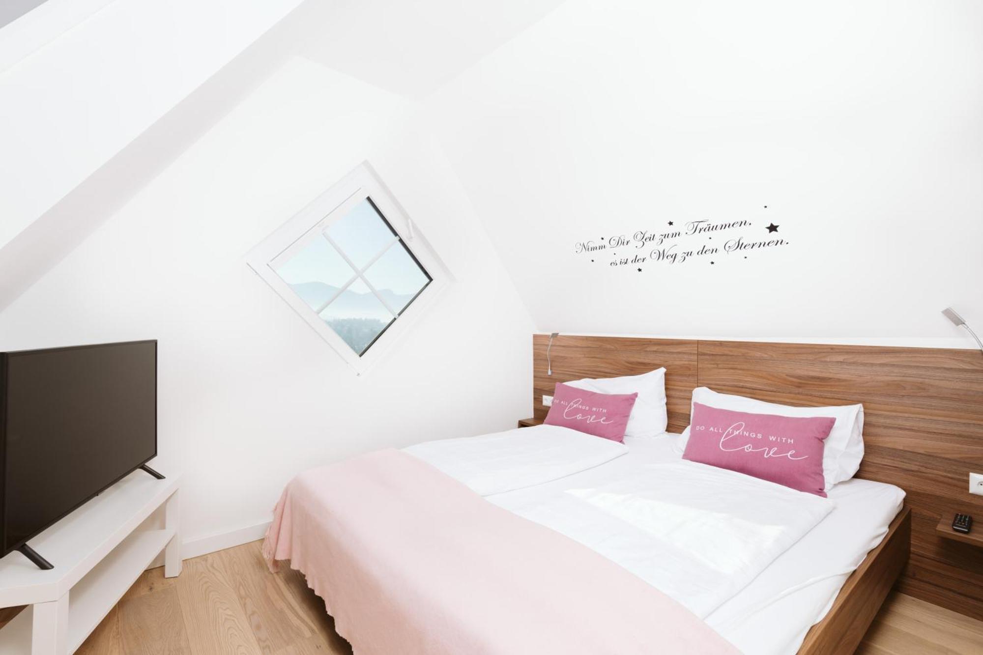 Haus Aussicht - Ferienwohnungen Velden Velden am Wörthersee Pokój zdjęcie